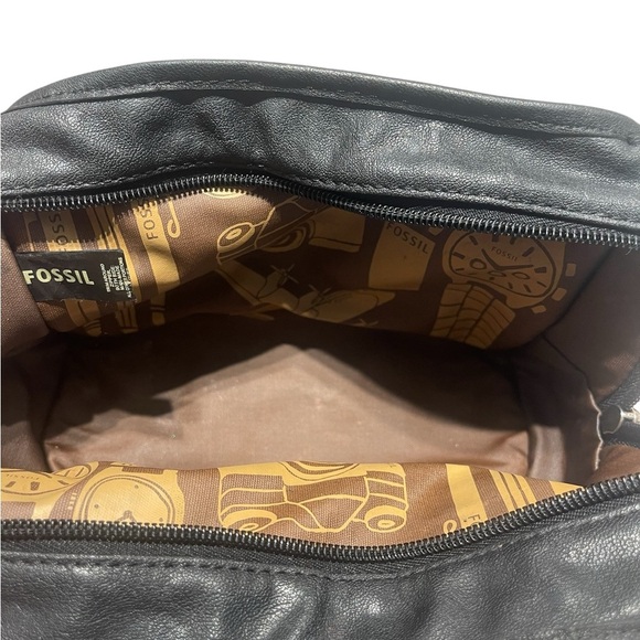 Fossil Black Leather Unisex Travel Pouch, Toiletry Bag, Cosmetic Case - Picture 7 of 8